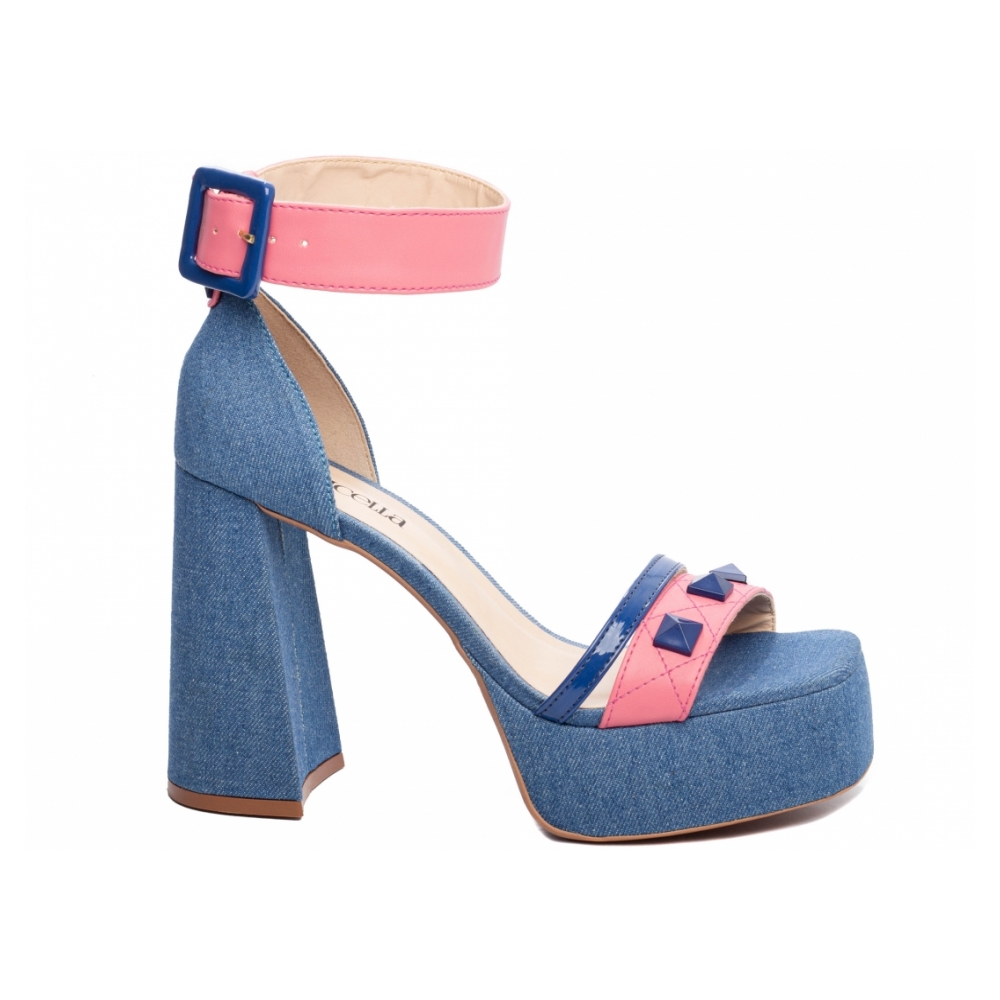 Sandália Meia Pata Jeans Azul com Detalhe Rosa