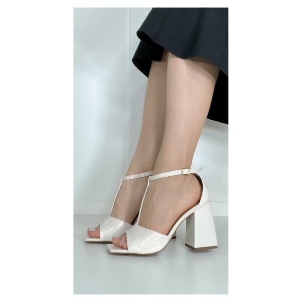 Sandália Feminina Verniz Off White e Napa Croco Off White - Imagem 5