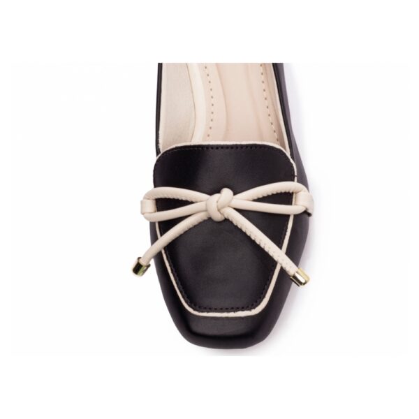 Mocassim Rasteiro Preta com Laço Off White - Imagem 5