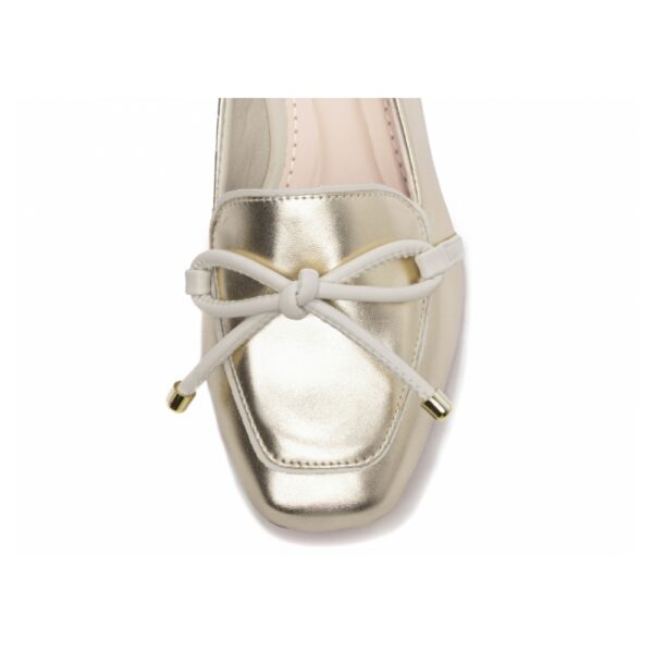 Mocassim Rasteiro Ouro Light com laço - Imagem 4