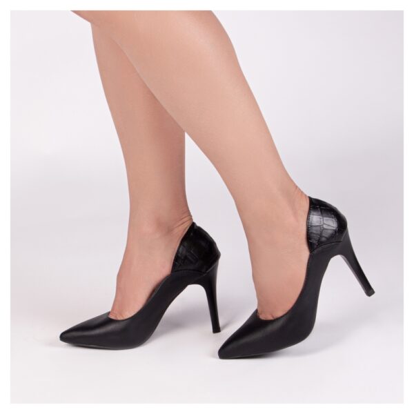 Sapato Scarpin Preto e Croco Preto Salto Fino - Imagem 5
