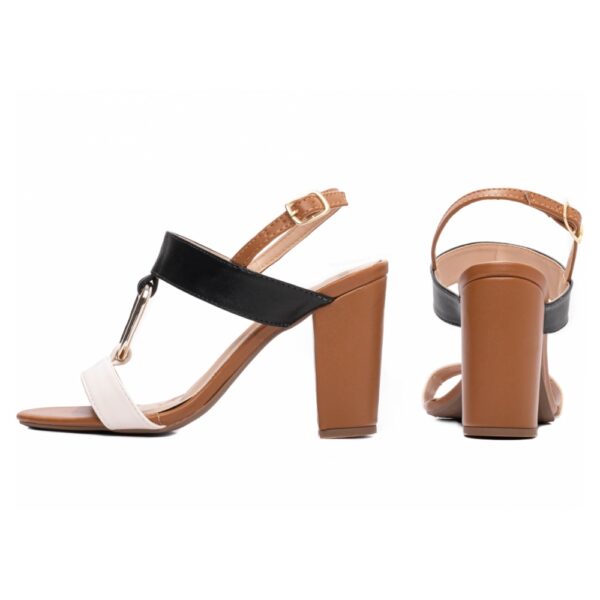 Sandália Feminina Caramelo com Detalhes Branco e Preto - Imagem 2