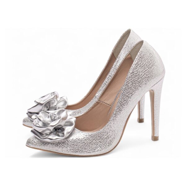 Sapato Scarpin Prata com Flor Salto 12 - Imagem 3