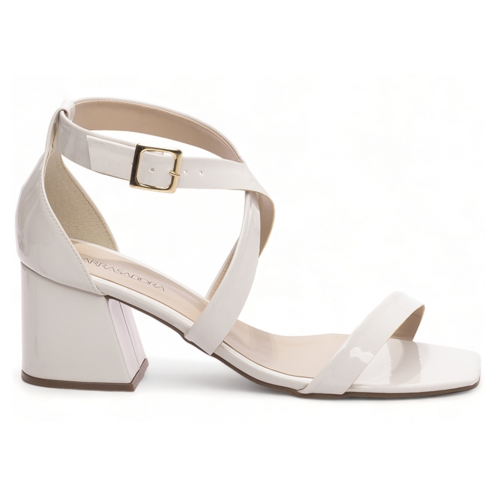 Sandália Off White Salto Grosso Baixo Numeração Especial