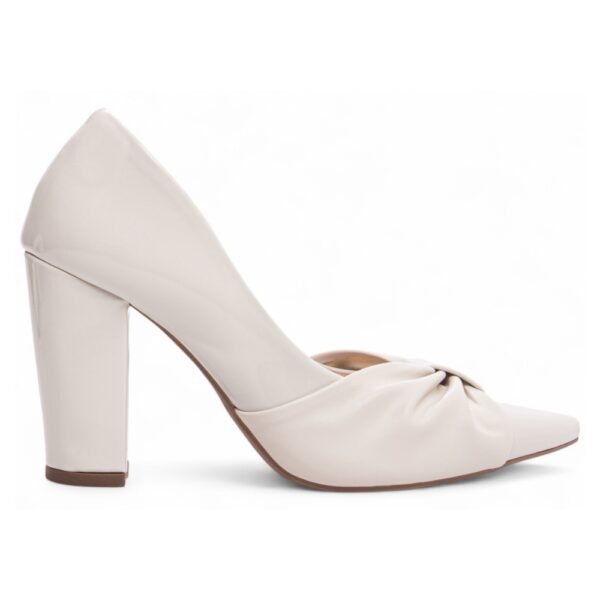 Sapato Scarpin Verniz Off White  Tiras em Laço - Imagem 5