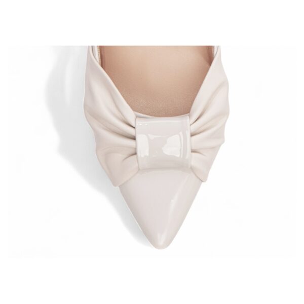 Sapato Scarpin Verniz Off White  Tiras em Laço - Imagem 6