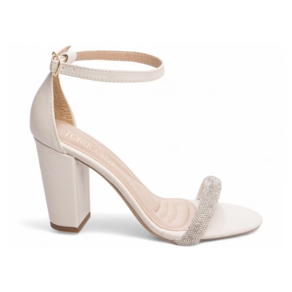 Sandália Off White Manta de Strass