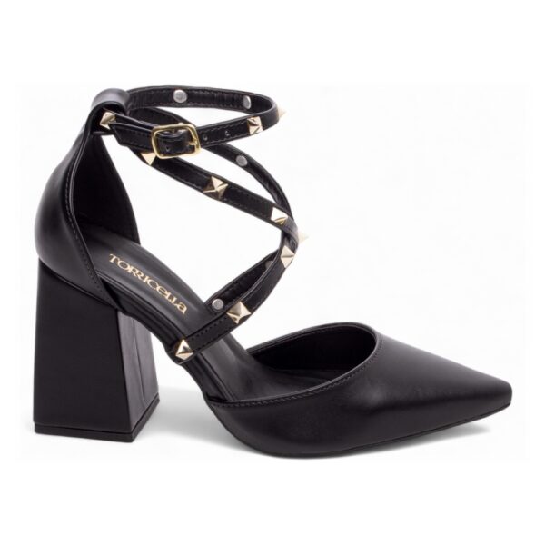Scarpin Preto Apliques Pirâmides em ABS