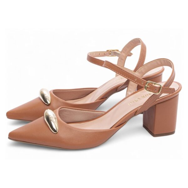 Scarpin Caramelo Fivela de ajuste na cor Dourado - Imagem 3
